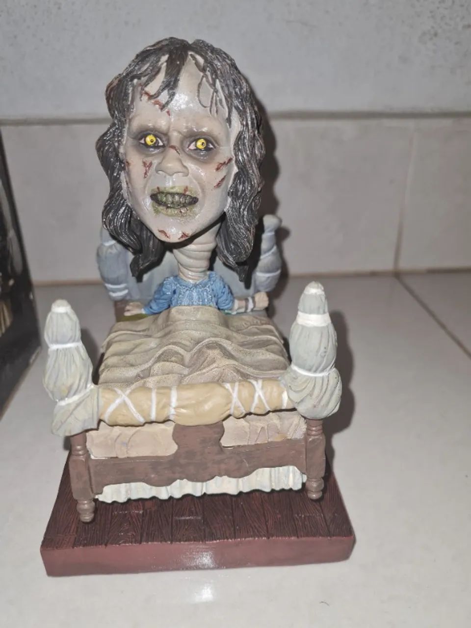 Action Figure Regan O Exorcista Head Knockers Neca - Foto 2