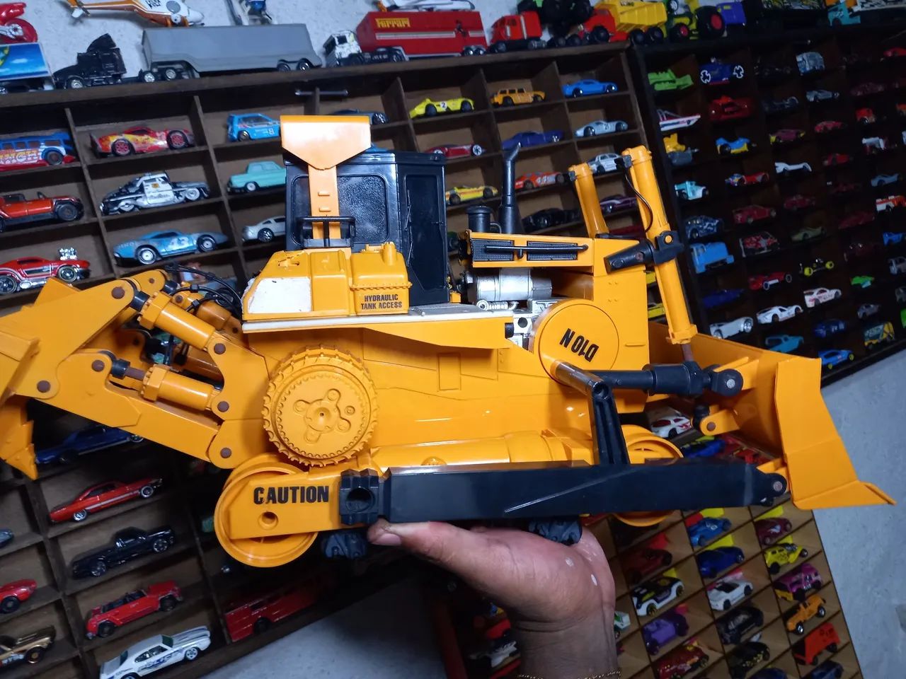 Catepillar anos 80 raridade  - Foto 3