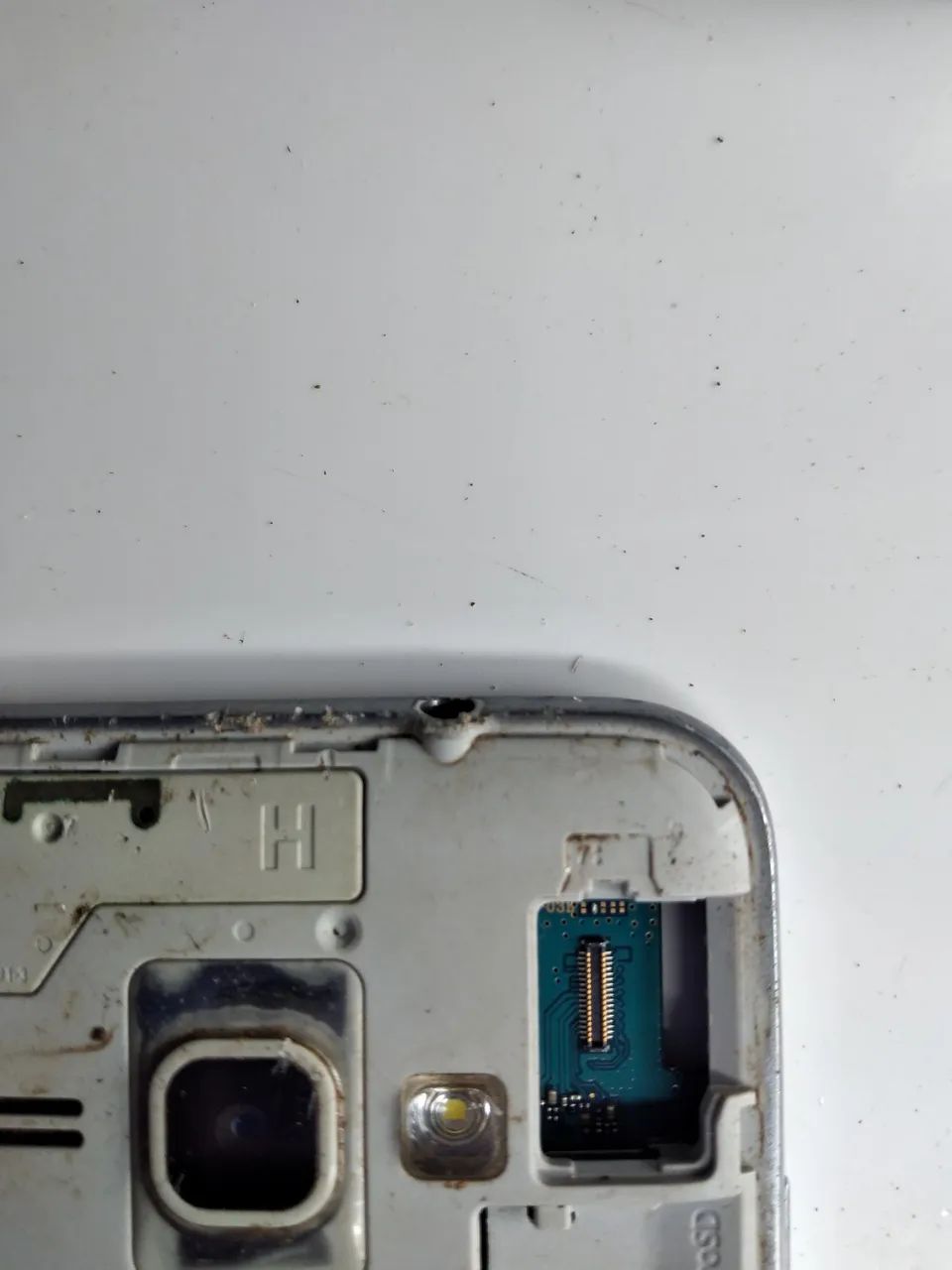 Placa ea carcaça com bateria do celular Samsung j120H está funcionando  - Foto 6