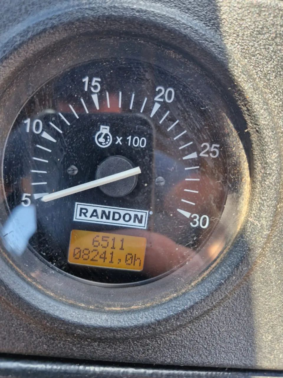 Retro Escavadeira Randon RD406 advanced ano 2016 com 8.200 horas tração 4x4 - Foto 3