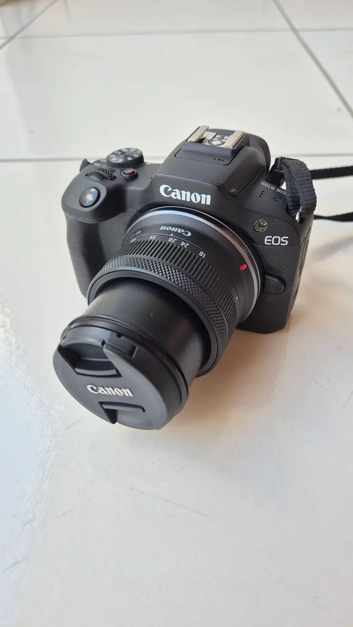 Câmera Canon EOS R100