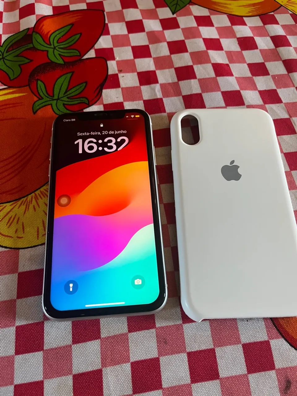 Vendo ou troco iPhone XR