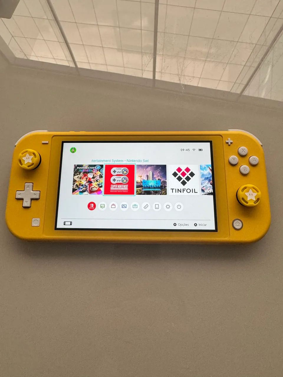 Nintendo Switch Lite イエロー Nintendo Switch Lite Yellow - Amarelo | Amazon.com.br