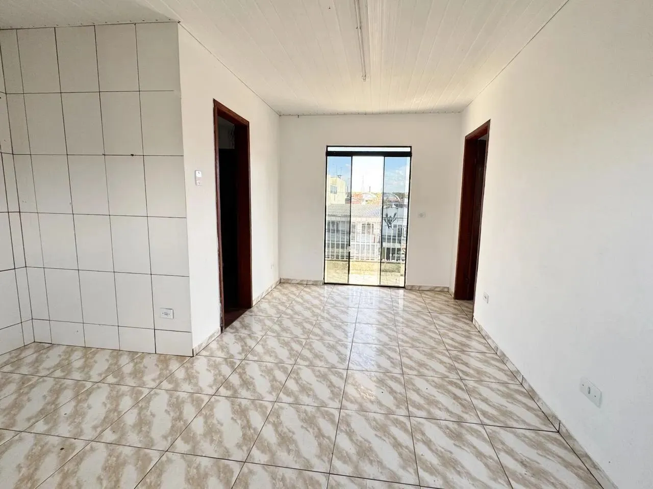 APARTAMENTO 1 QUARTO NO SITIO CERCADO