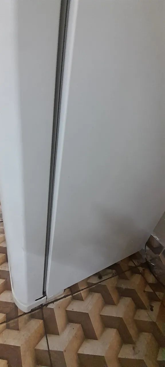 Geladeira Electrolux 430L Frost Free Semi nova - Foto 4