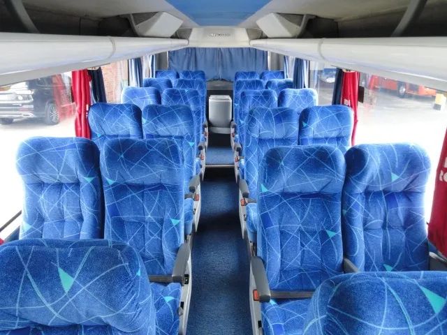 Micro Ônibus Rodoviário - Ano 09/09 - M. Benz 915 - Ar de Teto - 25 Lugares. - Foto 8