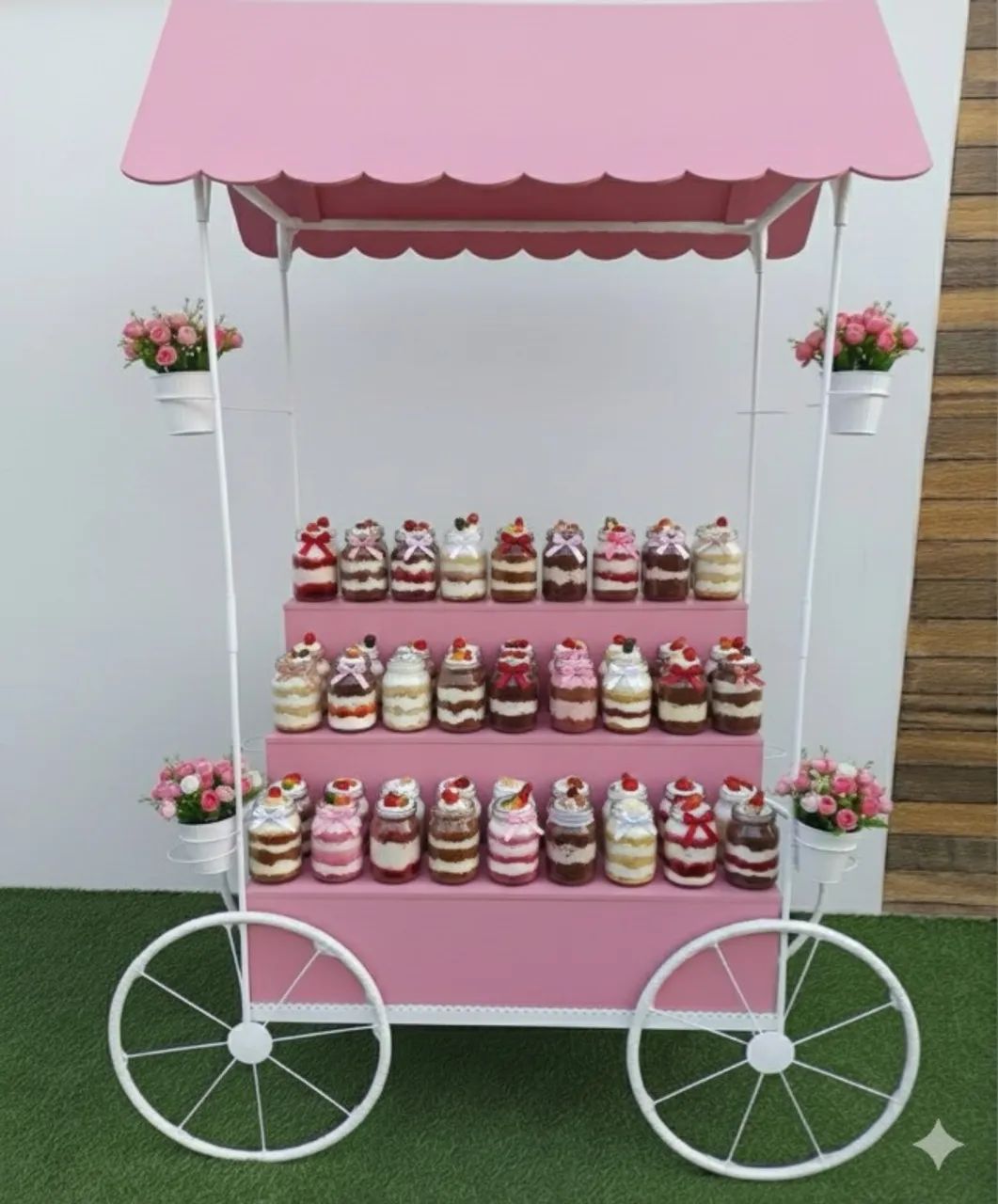 Lindo carrinho de doces gourmet  - Foto 2