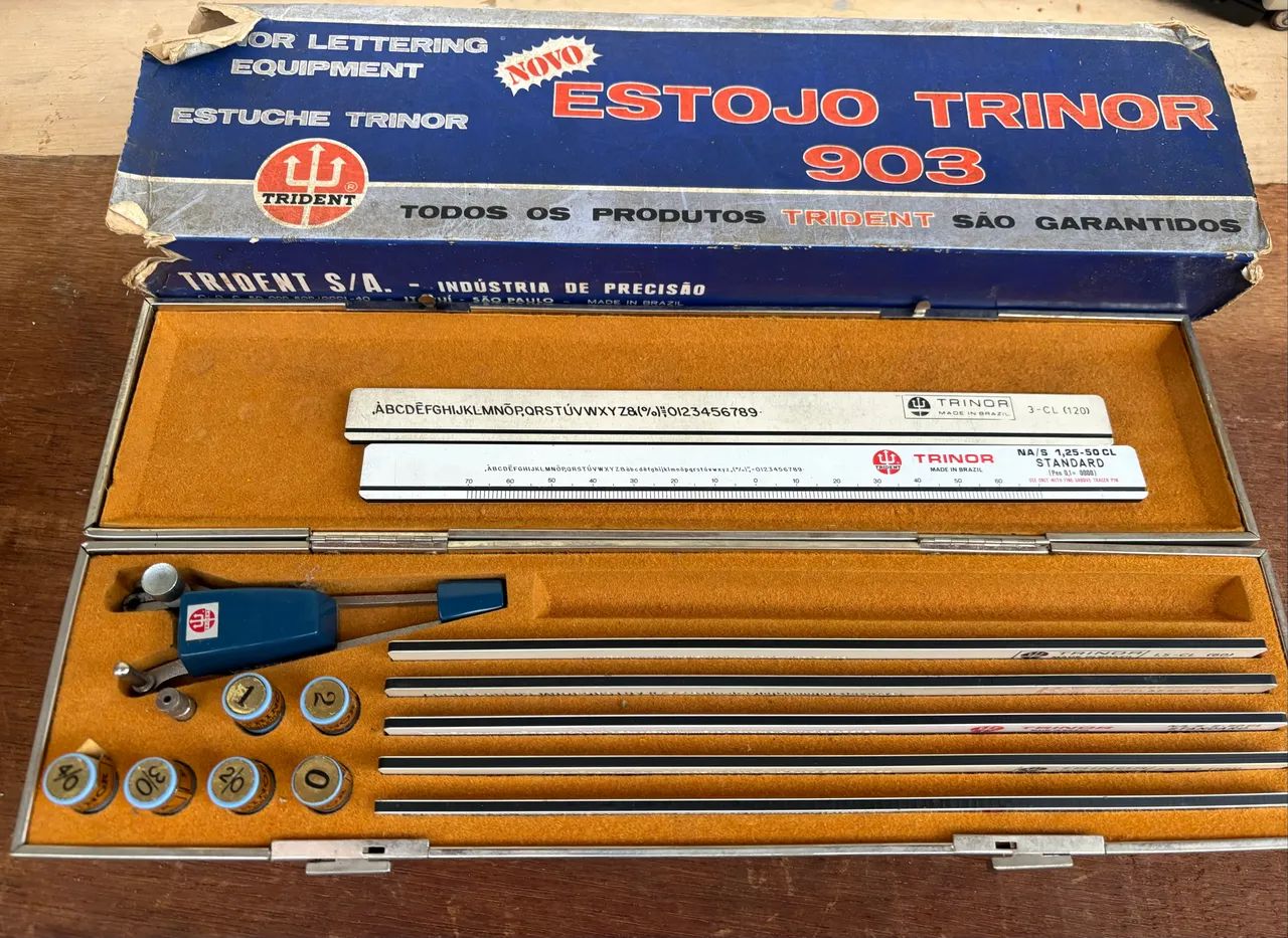 Estojo com 7 réguas Normógrafo Trident