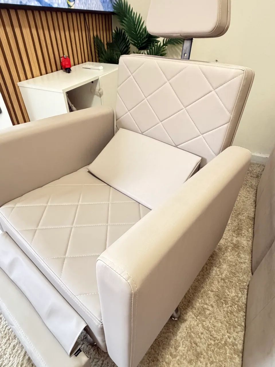 Poltrona de Luxo Reclinável com Apoio de Pés - Foto 2