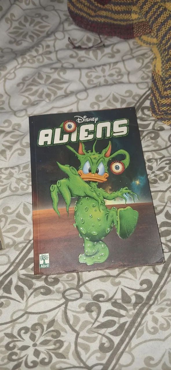 Quadrinho Aliens 