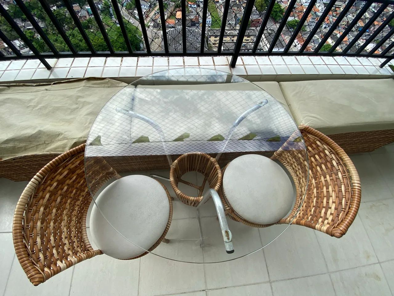 Kit sacada / área externa mesa, banquetas e banco comprido 