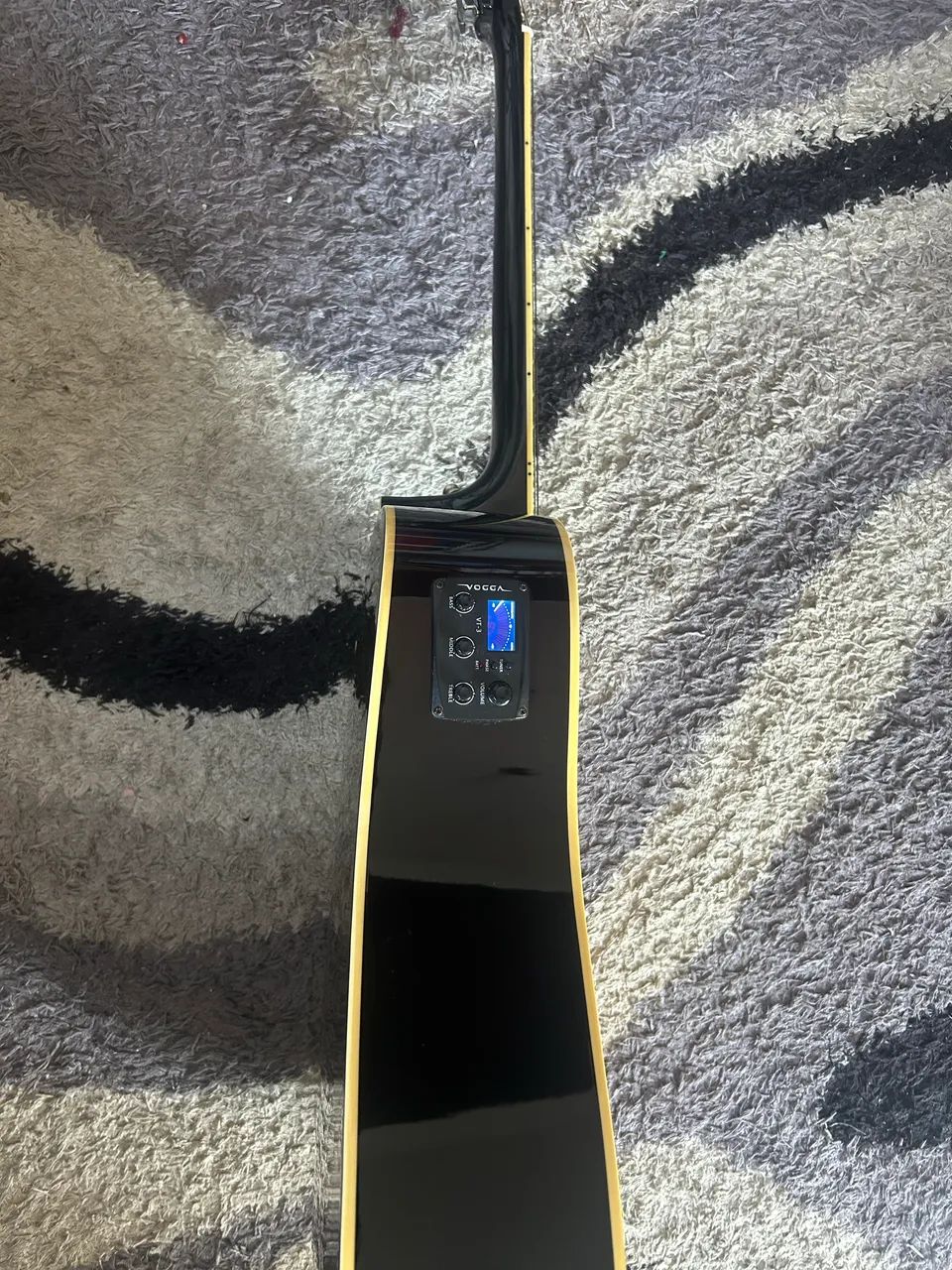 Vendo violão 