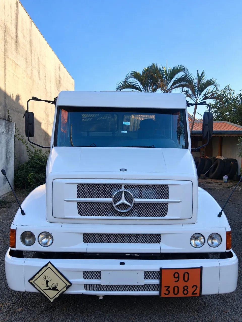 MERCEDES-BENZ 1620