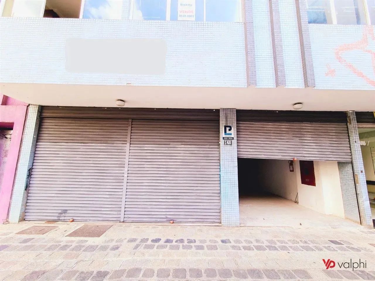 Loja térrea para alugar no Centro.