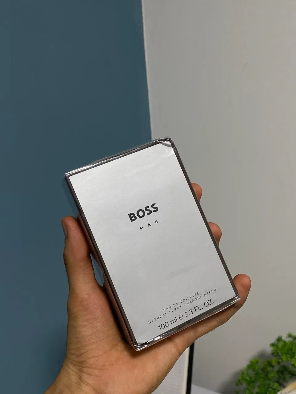 Perfume HUGO Boss MAN - Original e LACRADO, com selo original (trouxe de viagem)