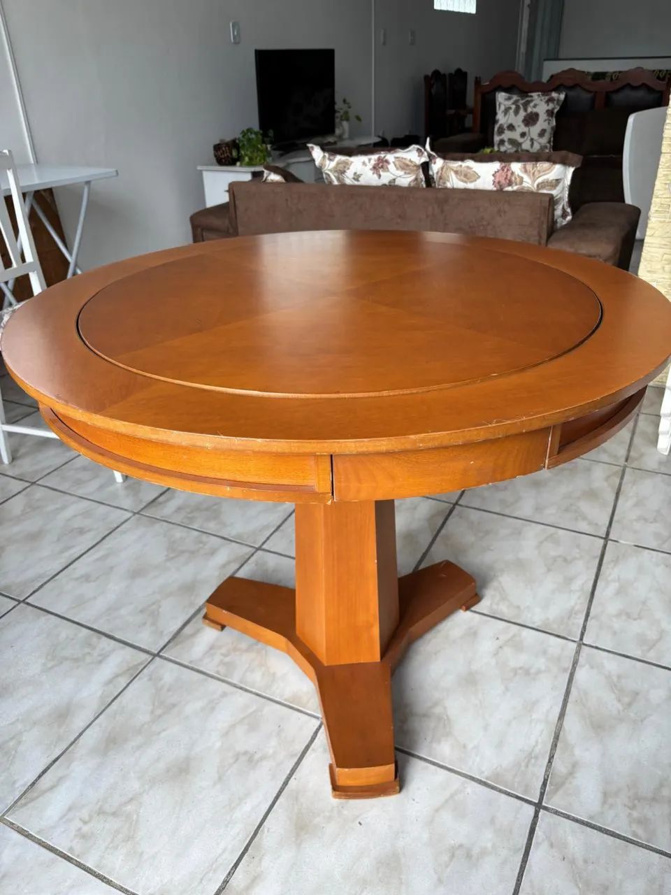 Mesa de jantar e jogos SEM as cadeiras
