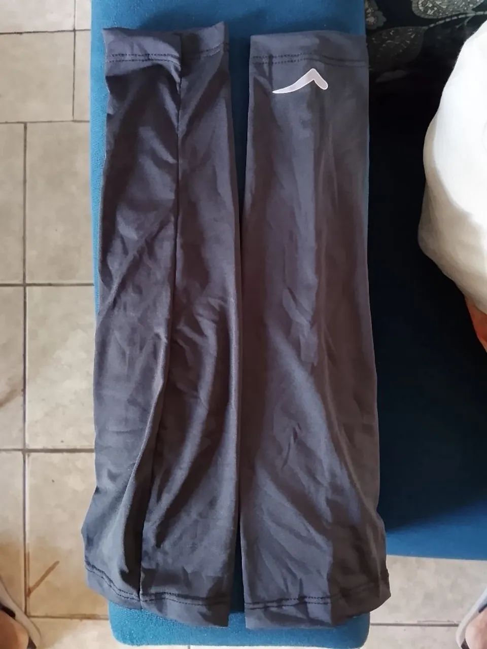 Manguito GG na cor preta - Um Par