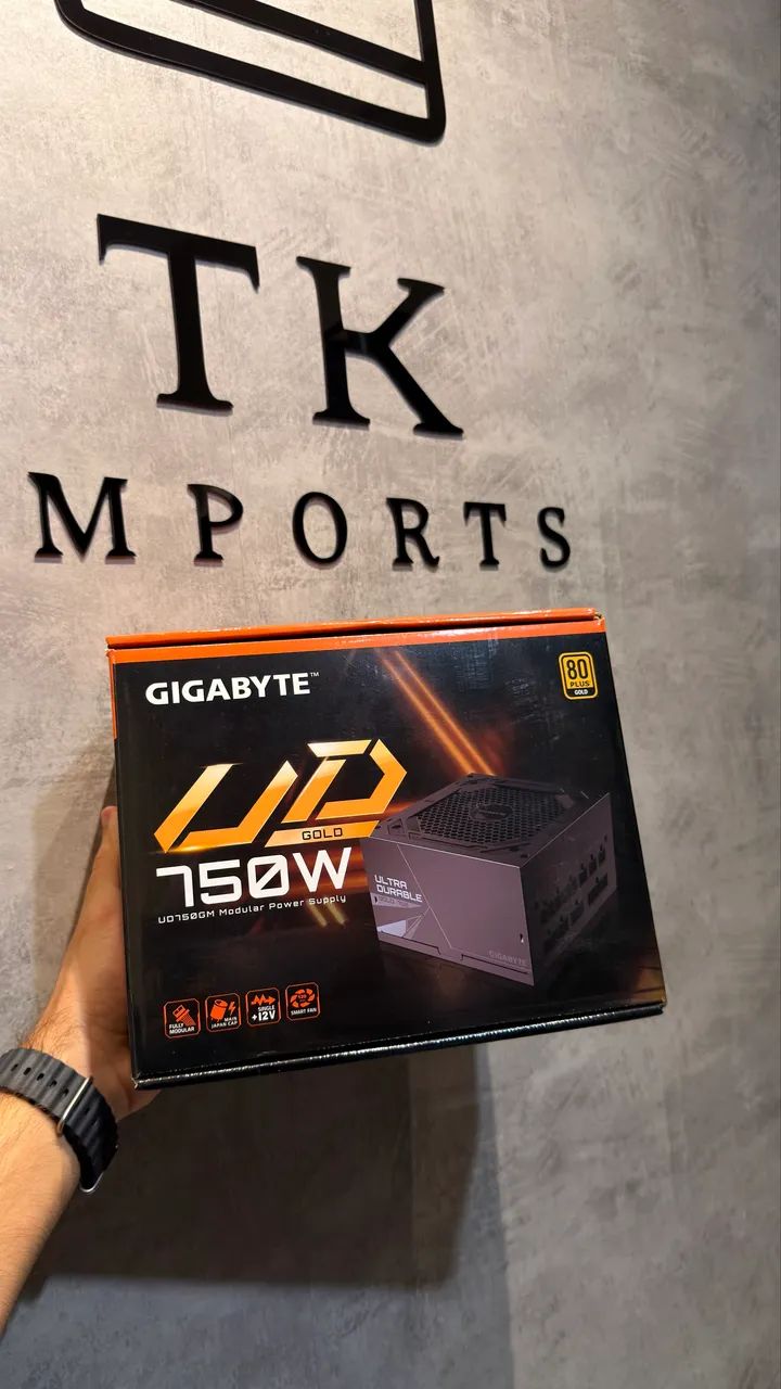 Fonte Gamer PC 750W 80 Plus Gold Gigabyte UD750GM