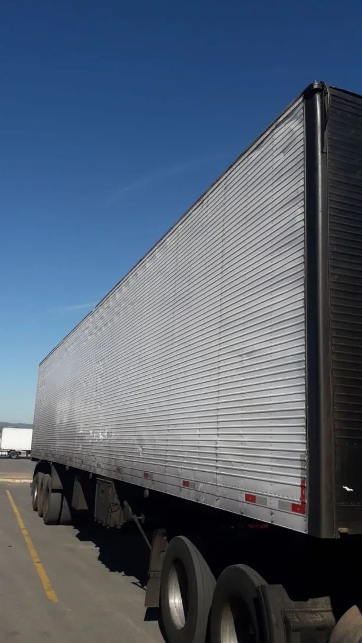 Carreta rodofort 2005 30 paletes sem pneus aceita troca  - Foto 8