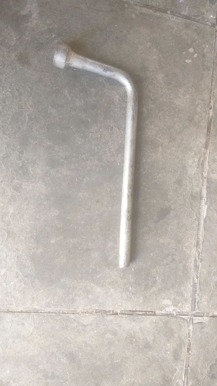 Chave de roda 17mm  universal para veículos  - Foto 4