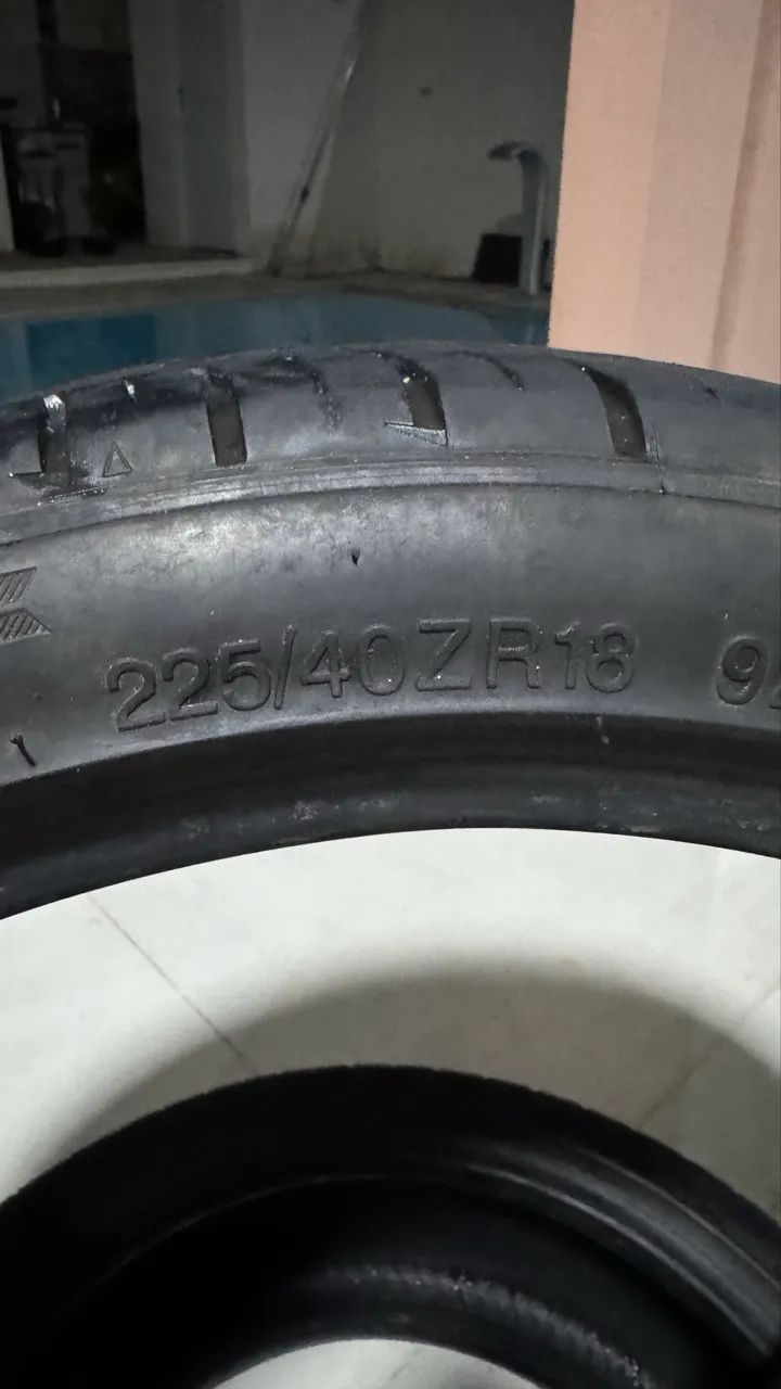 Pneus 225/40 R18 - Foto 2