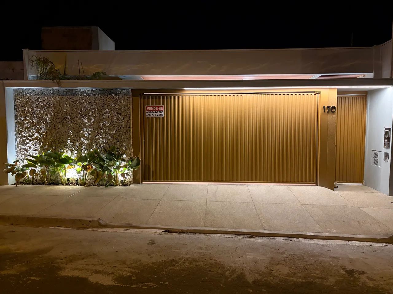 Casa a Venda 