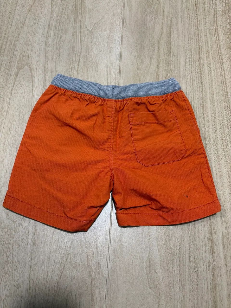 Short Carters 18 meses com bolsos  - Foto 2