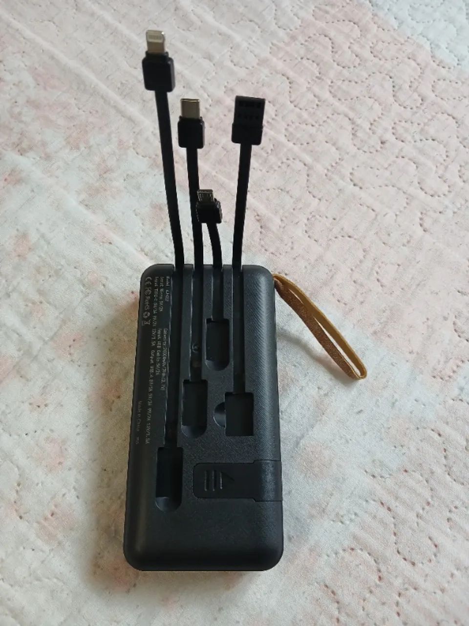 Power Bank Solar 20000mAh 4 em 1 com Cabos + Luz LED - Foto 5