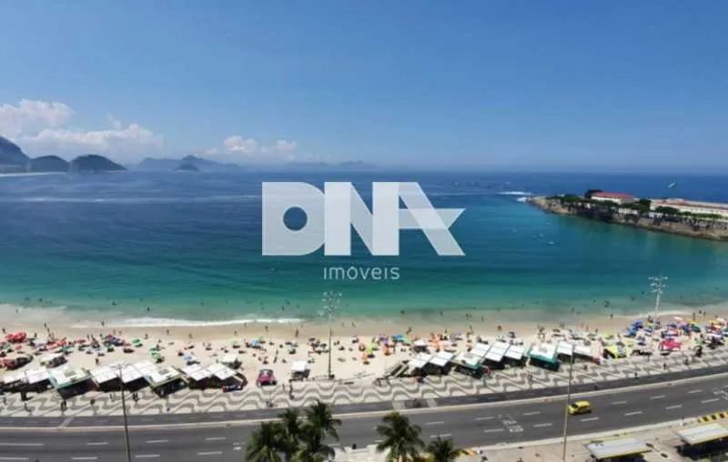 Apartamento - / Residencial / Copacabana