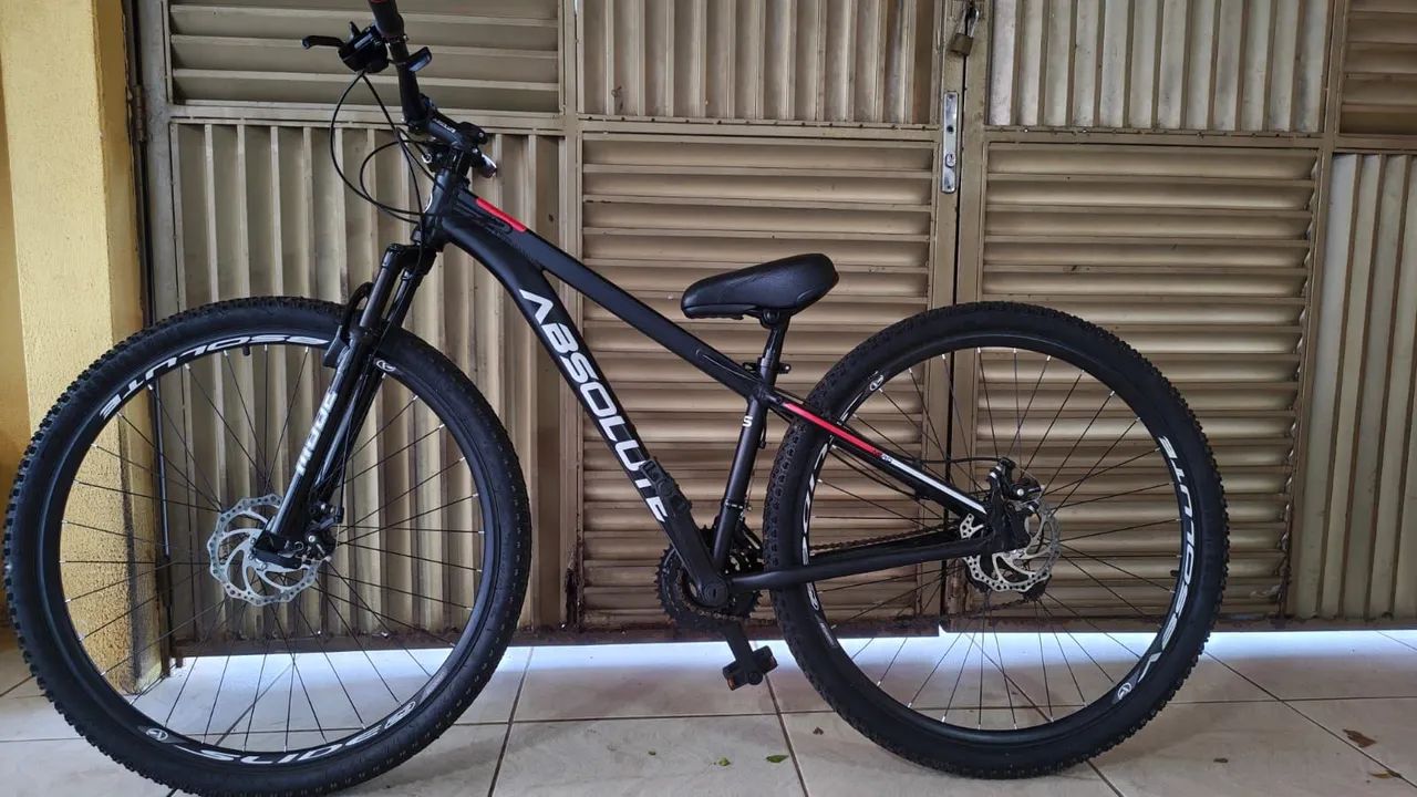 Bicicleta Absolute Nero IV