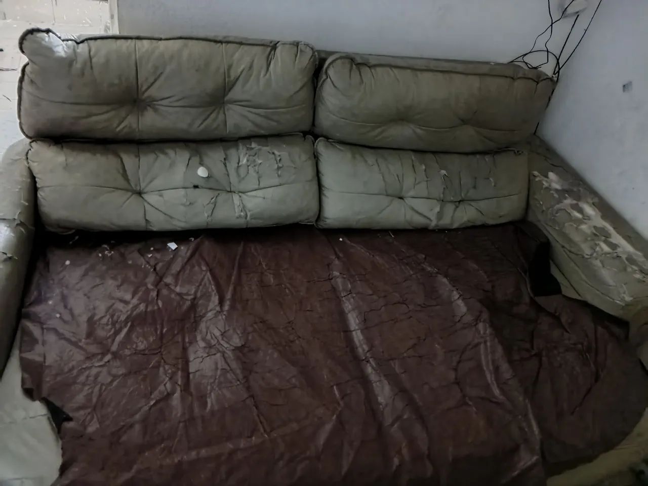 Vendo sofá usado