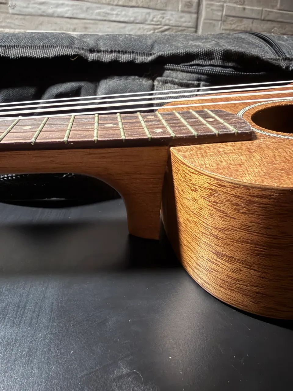 Ukulele Shelby + Case - Foto 3