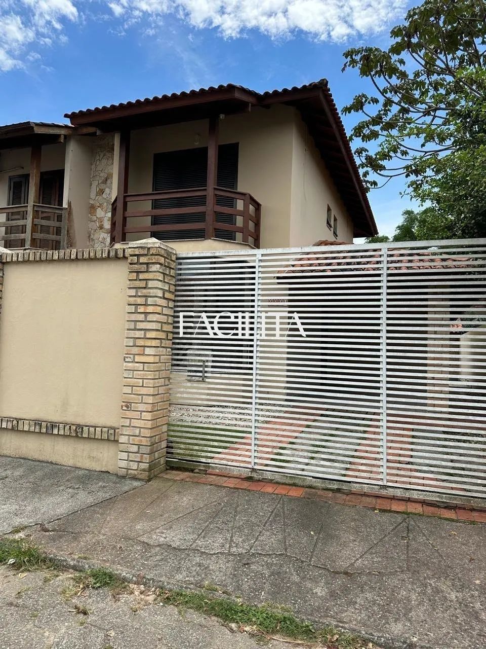 Casa com 3 quartos no bairro Rio Tavares, Florianópolis. - Foto 2