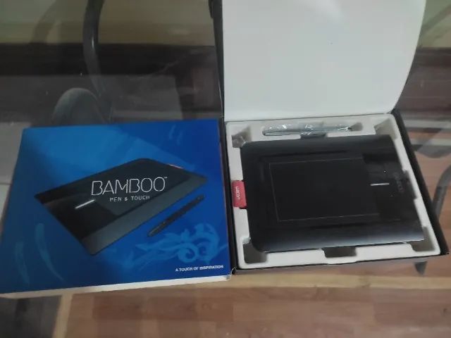Mesa digitalizadora Wacom Bamboo Pen & Touch CTH-460 black