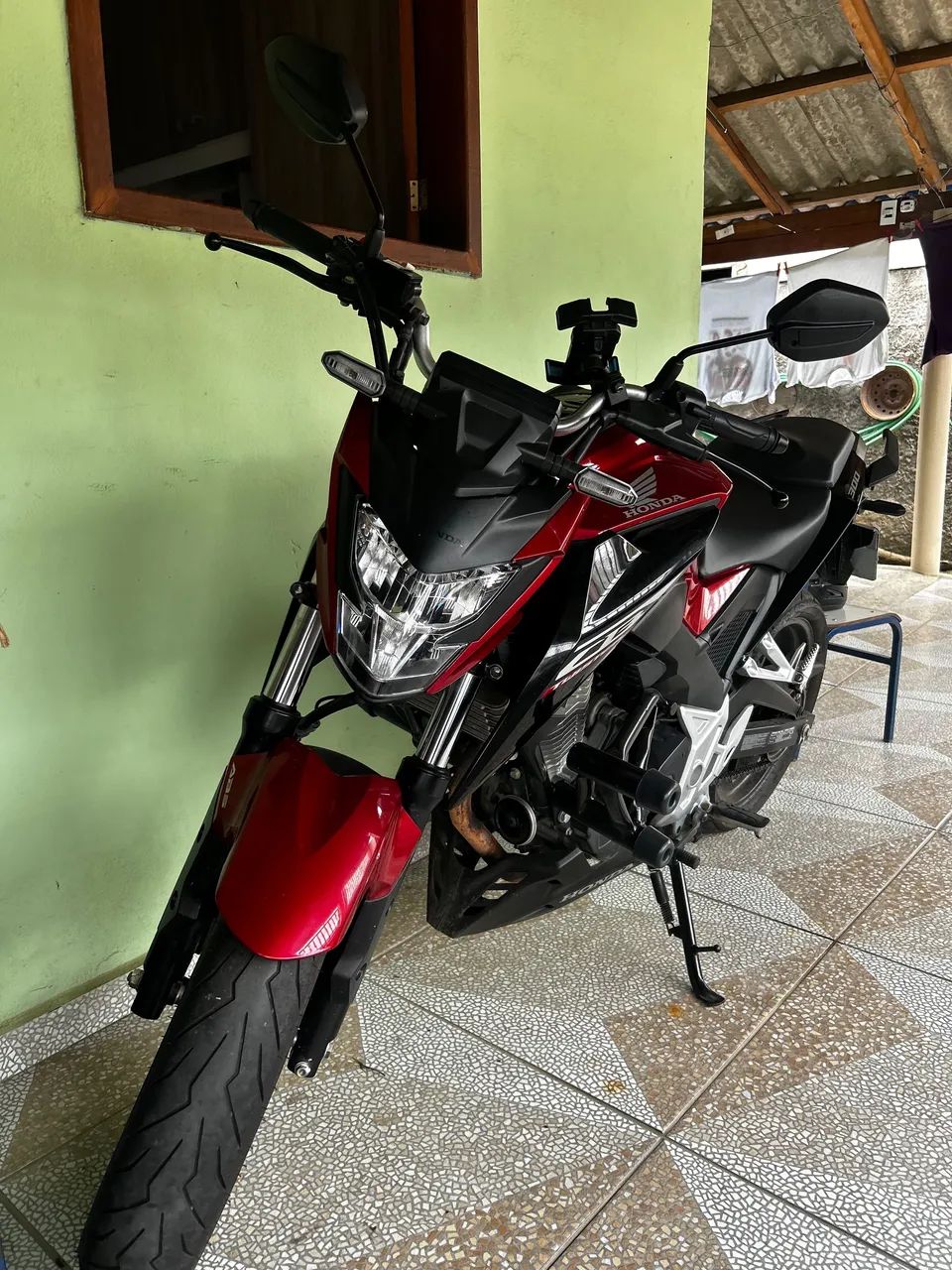 CB300 
