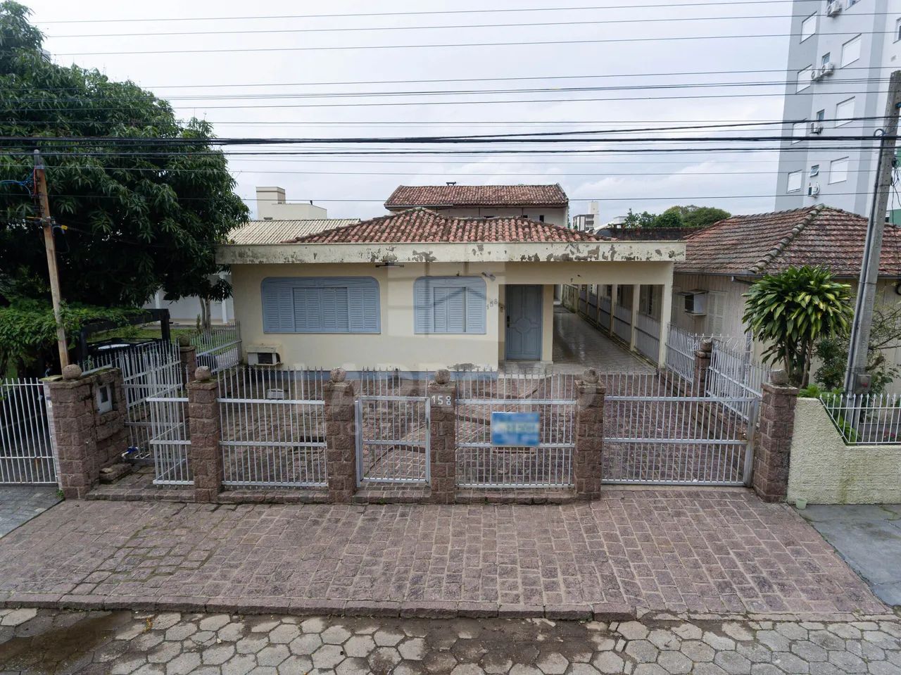 CASA Á VENDA PROXIMA AO COLÉGIO DEHON - Foto 4
