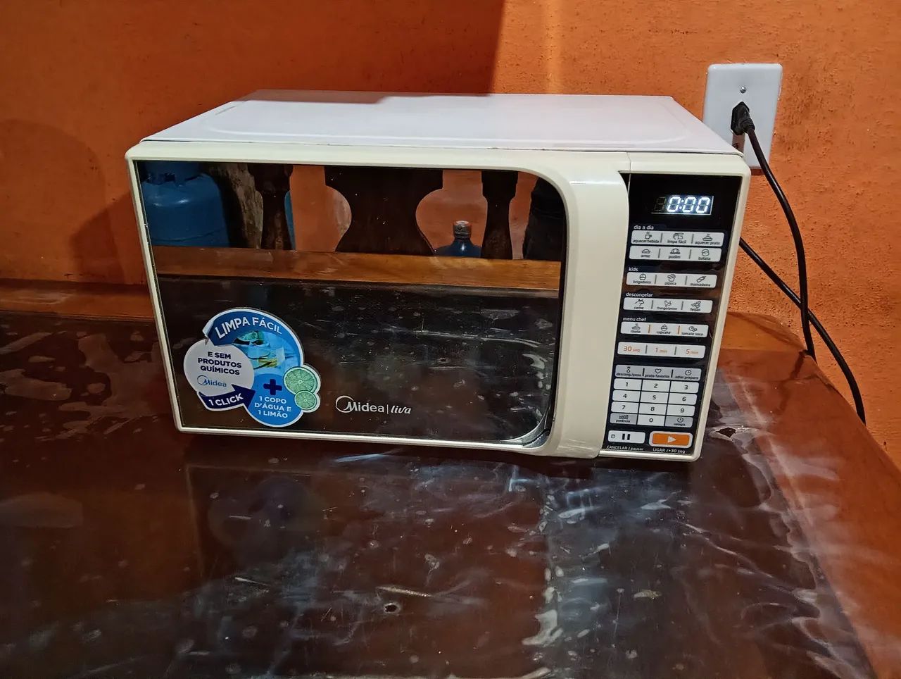 Microondas Midea top 20 litros 