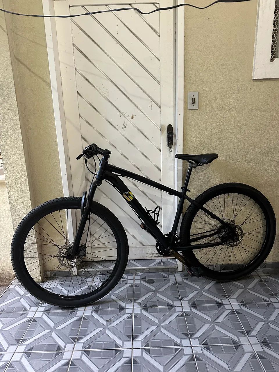 Bicicleta MTB aro 29 quadro 17 - Foto 2