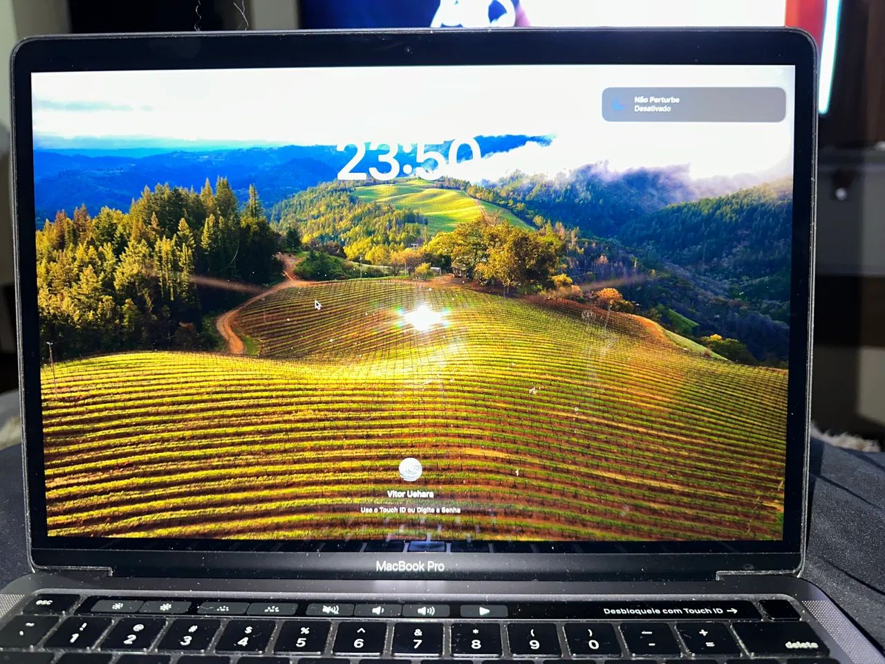 MacBook Pro 2020 13?: M1 + 256GB SSD c/ 8gb memória ram (81% de