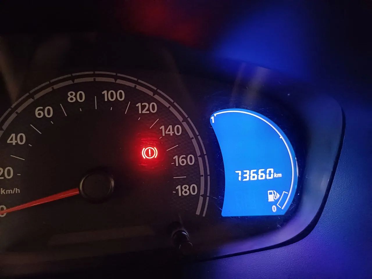 Renault Kwid INTENSE 1.0 FLEX 12V 5P MEC. 2018