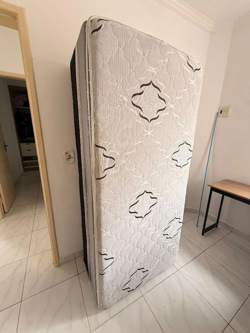 Cama de solteiro 