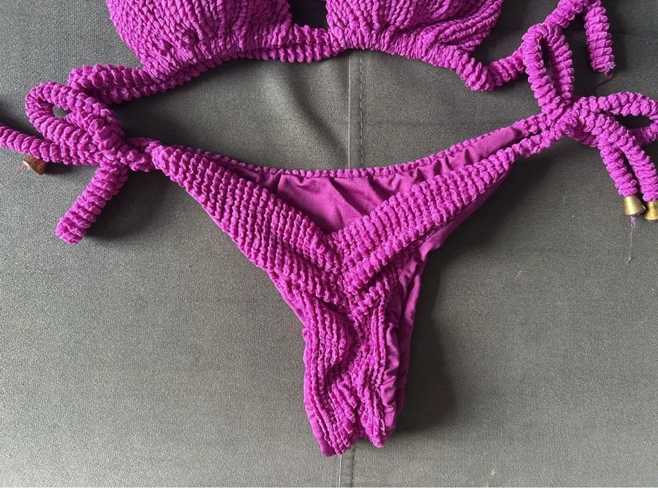 Biquíni roxo novo com empina bumbum - Foto 2