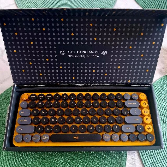 Teclado Mecânico POP Keys (Até 3 dispositivos)