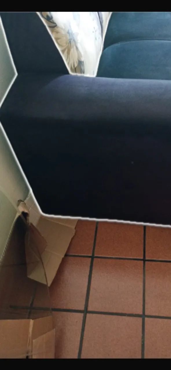 Vendo sofá 2 lugares belíssimo perfeito sem nem uma  avaria - Foto 2
