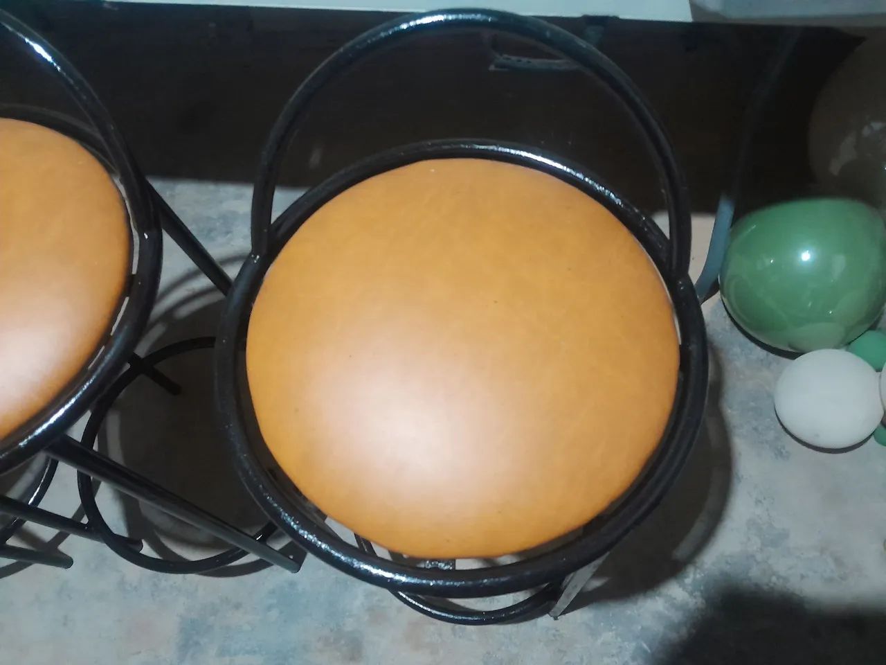 Cadeiras e banquetas 