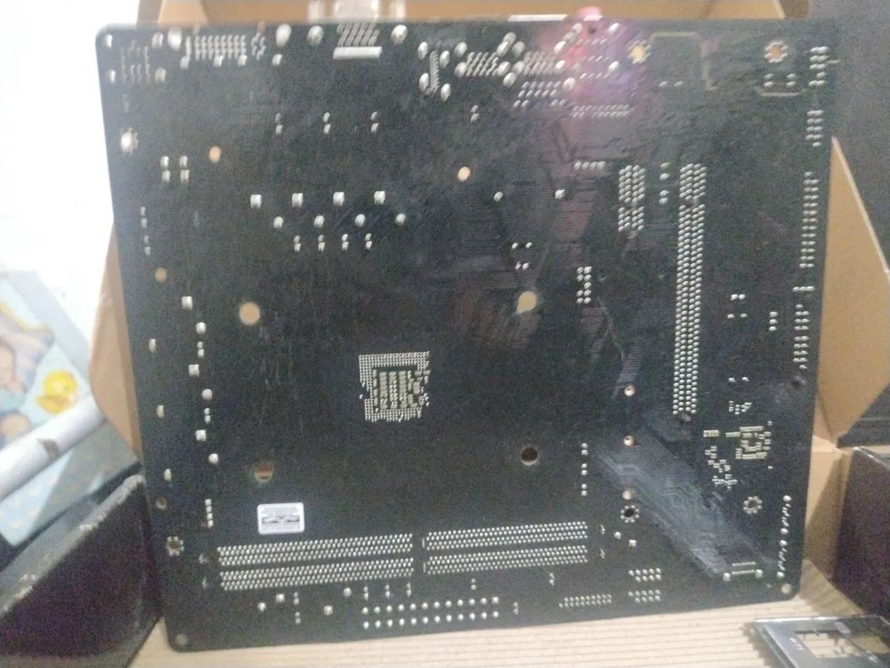 Placa mãe am4 com defeito  - Foto 3