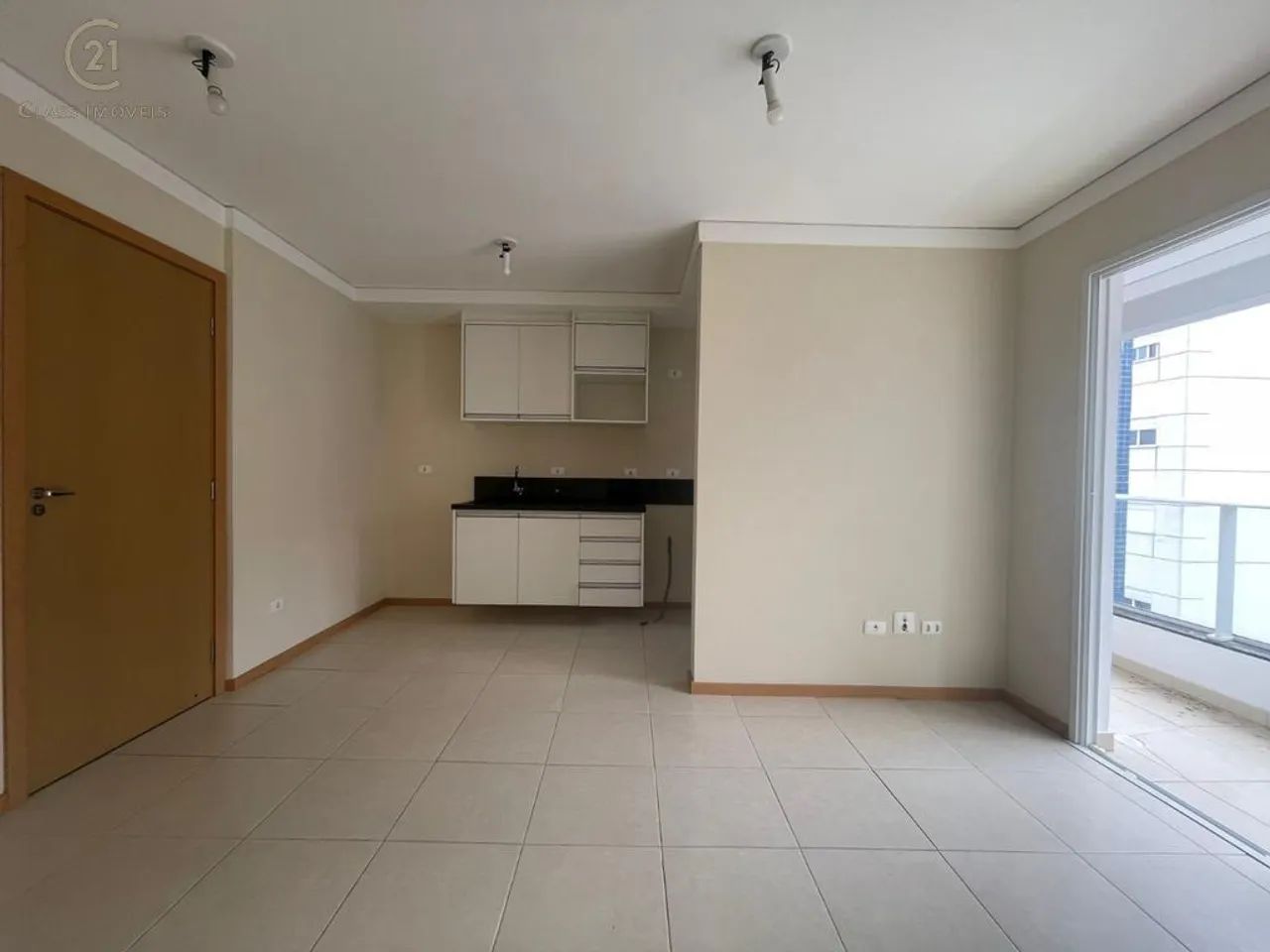 Apartamento para alugar em Londrina, Centro, com 2 quartos, com 60.55 m² - Foto 2