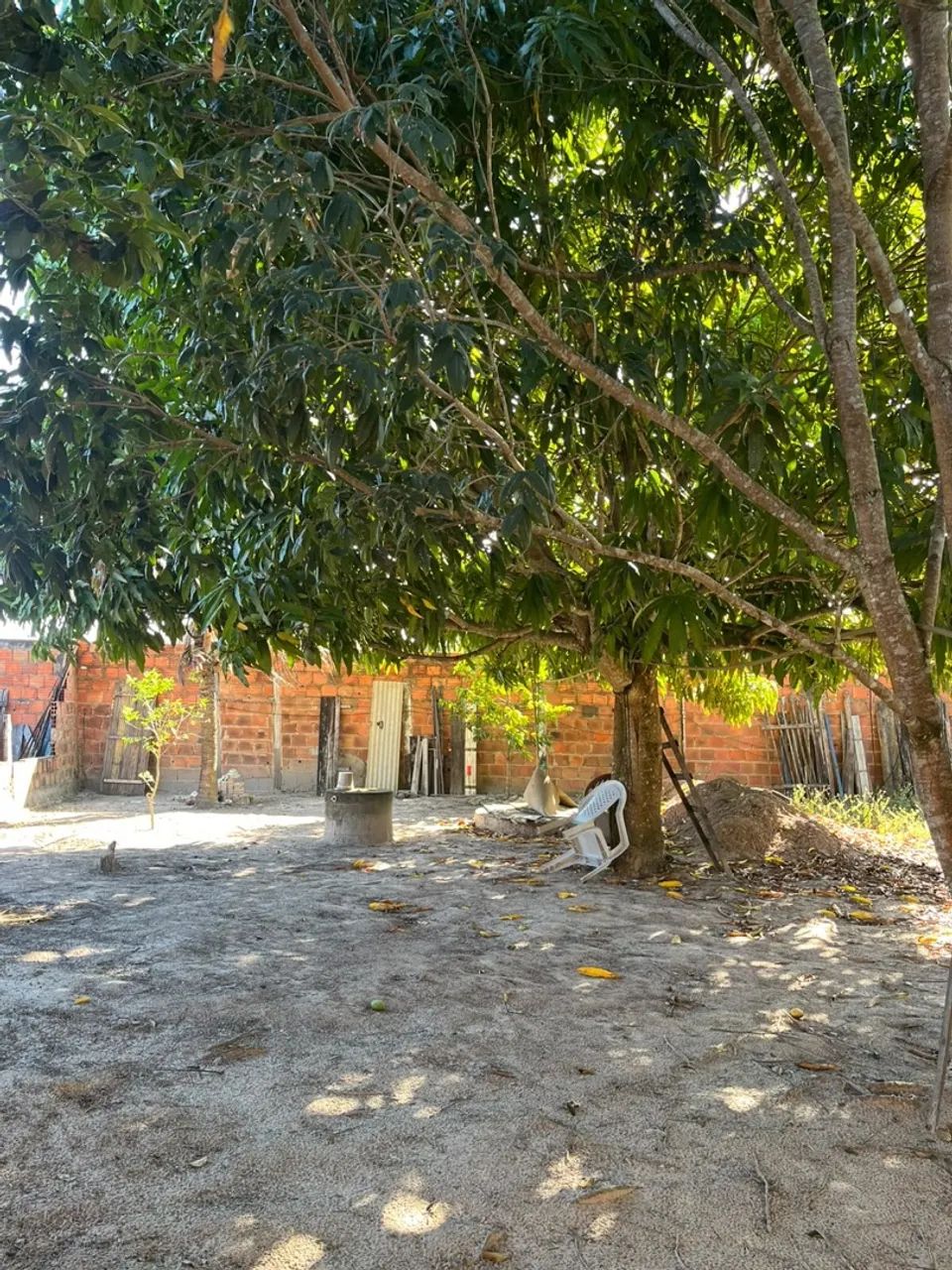 Vende - se 