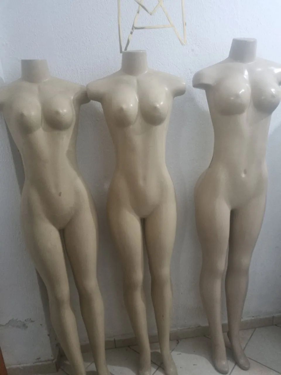 Kit 3 Manequins Femininos - Ótimo Estado - Foto 2