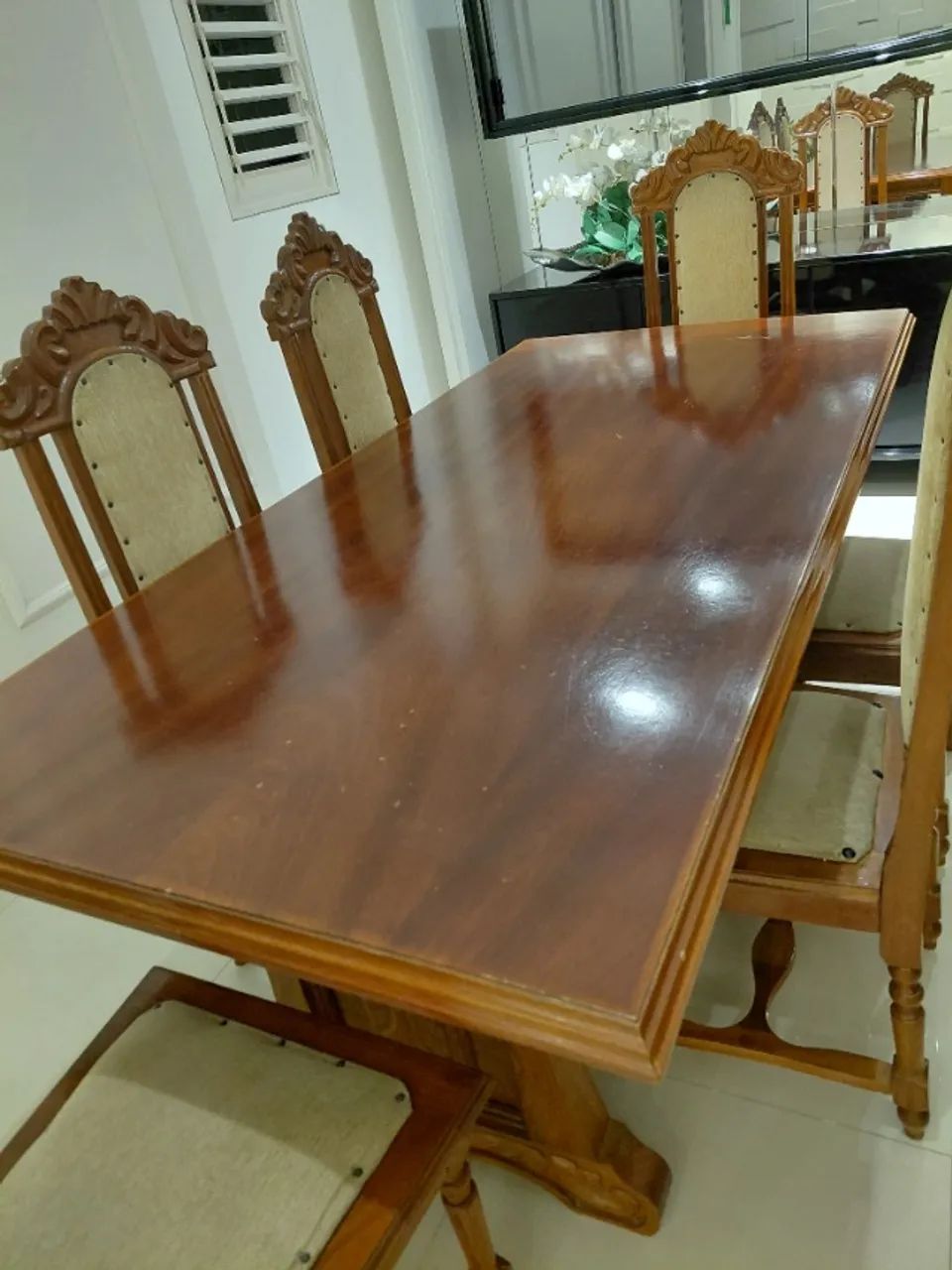 Mesa de jantar cerejeira maciça e cadeiras  - Foto 4